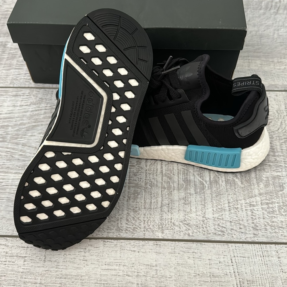 Adidas NMD R1 - Picture 3 of 3